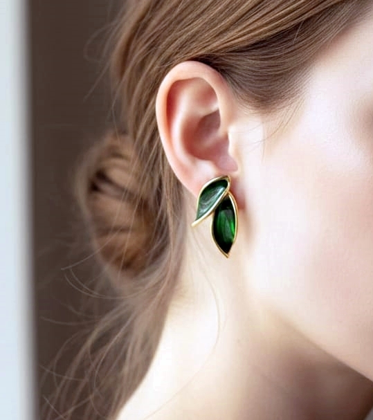 NATURE-INSPRIED EARRINGS
