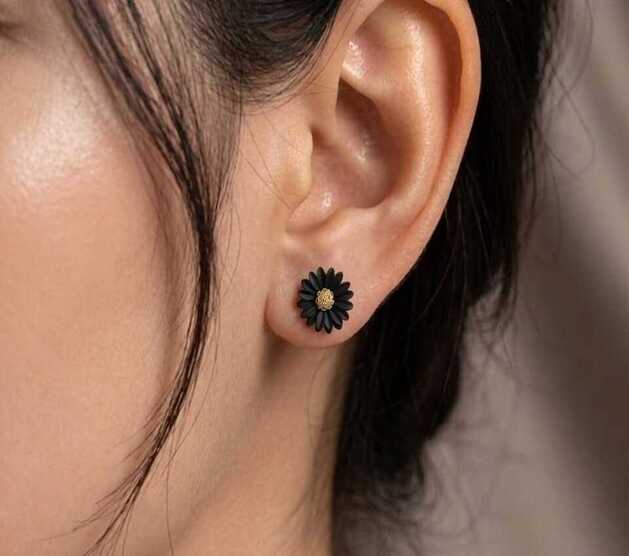 SUNFLOWER EARRINGS (BLACK COLOUR)