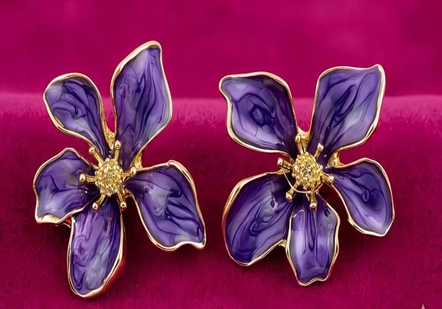 FLORAL STUD EARRINGS (BLUE COLOUR)