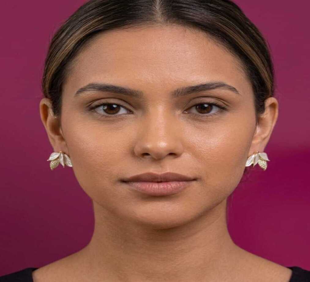 CLIMBER EARRINGS (WHITE)
